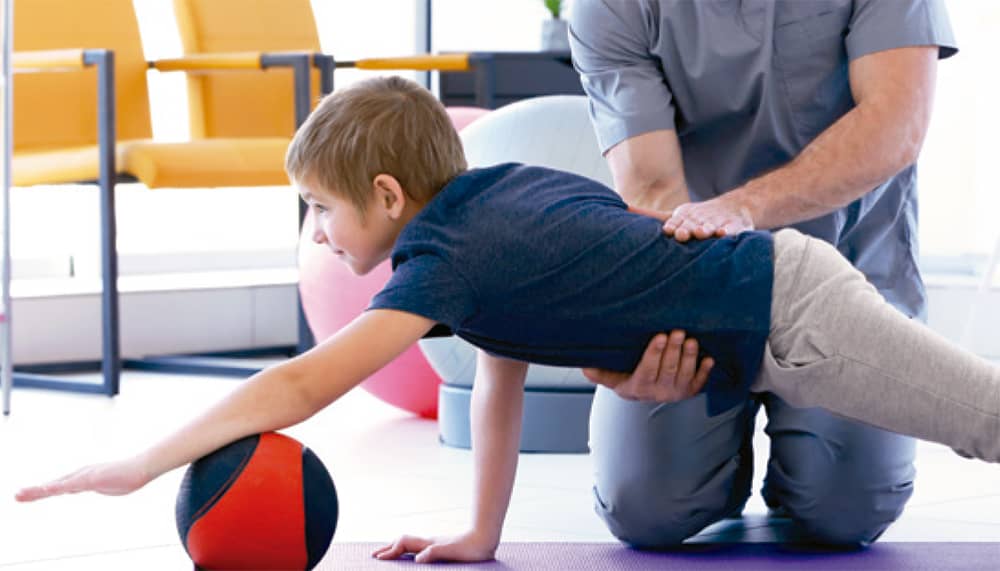 Fisioterapia pediátrica: impulsando el desarrollo motor en niños y niñas con y sin patología